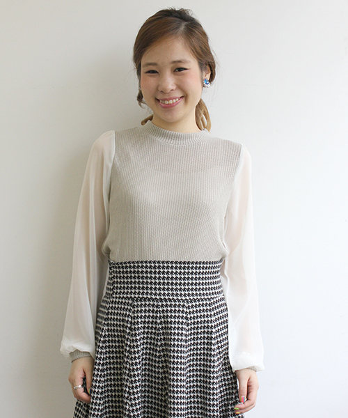 Chico（チコ）の「ﾊｲﾈｯｸ畦編みﾊﾟﾌ長袖（ニット/セーター・レディース・ホワイト/ライトブルー/グレー/ブラック・FREE）」の4枚目の写真