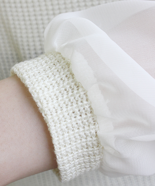 Chico（チコ）の「ﾊｲﾈｯｸ畦編みﾊﾟﾌ長袖（ニット/セーター・レディース・ホワイト/ライトブルー/グレー/ブラック・FREE）」の8枚目の写真