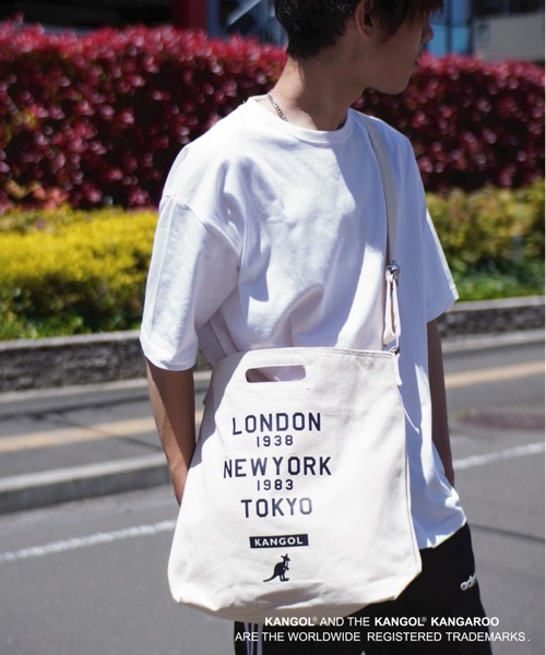 KANGOL（カンゴール）の「【 KANGOL / カンゴール 】 キャンバス ショルダー トート バッグ（トートバッグ・レディース・ホワイト/ホワイト系その他/ホワイト系その他2/ホワイト系その他3/ホワイト系その他4/ホワイト系その他5/ホワイト系その他6/ホワイト系その他7/ホワイト×ピンク/ホワイト×ブラック/ブラック×ホワイト/ブラック×ライム/ブラック×グレー/ブラック系その他/ブラック系その他2/ブラック系その他3/その他/その他1/その他2/その他5/その他6/その他4/その他3/ブラック系その他4/その他8/その他9/ホワイト×レッド/ホワイト×ブルー/その他7/ブラック系その他5/その他10/その他11/ブラック系その他6・FREE）」の6枚目の写真