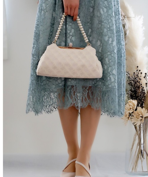 Cupid Heart(キューピッドハート)の「【Cupid Heart】結婚式おすすめBAG♪パール持ち手フリルパーティーBAG(ハンドバッグ・レディース・ブラック/ベージュ・MEDIUM)」の16枚目の写真