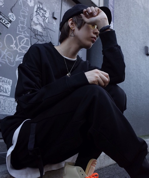 rovtski(ロフトスキー)の「【ビッグシルエット】ASSIST WORK CR SW POCKET(スウェット)」|ブラック