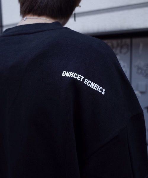 rovtski（ロフトスキー）の「【ビッグシルエット】ASSIST WORK CR SW POCKET（スウェット・レディース・ブラック/ベージュ・MEDIUM/LARGE）」の18枚目の写真