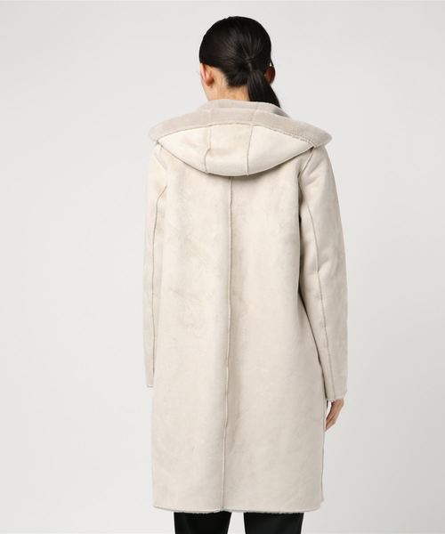 STUDIOUS（ステュディオス）の「リバーシブルフェイクムートンZIPコート 85284505（ダウンジャケット/コート・レディース・ブラック/アイボリー・FREE）」の3枚目の写真