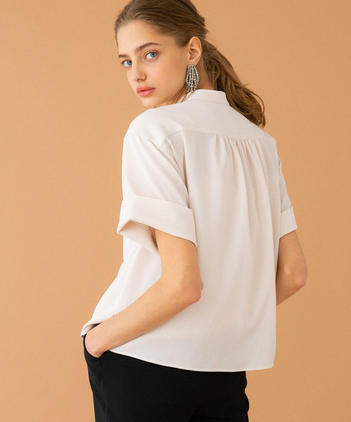 UNITED TOKYO（ユナイテッドトウキョウ）の「タックフライブラウス