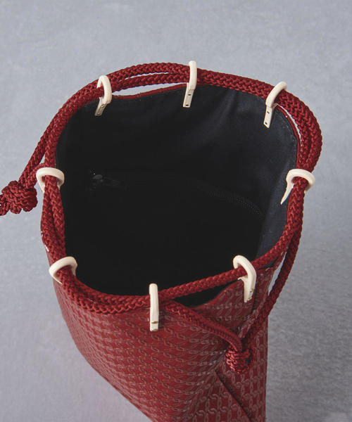 UNITED ARROWS（ユナイテッドアローズ）の「＜印傳屋＞ 合切袋 輪繋ぎ◆（その他小物・メンズ・レッド/ブラック/ネイビー・FREE）」の6枚目の写真