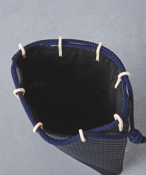 UNITED ARROWS（ユナイテッドアローズ）の「＜印傳屋＞ 合切袋 輪繋ぎ◆（その他小物・メンズ・レッド/ブラック/ネイビー・FREE）」の20枚目の写真