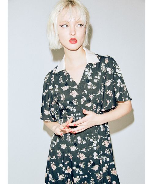 jouetie(ジュエティ)の「ノーカラーダブルボタンワンピース(ワンピース・レディース・その他1/その他2/ブラック・MEDIUM)」の4枚目の写真