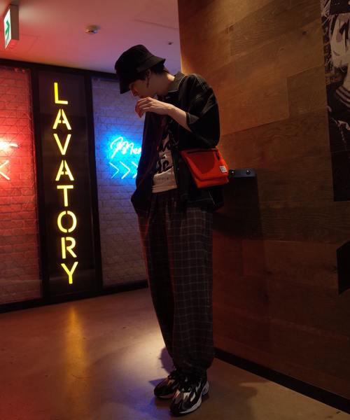 rovtski（ロフトスキー）の「THE BAG CLUB SAQOSH/クラブサコッシュ（ショルダーバッグ・メンズ・ブラック/レッド/ブルー・FREE）」の9枚目の写真