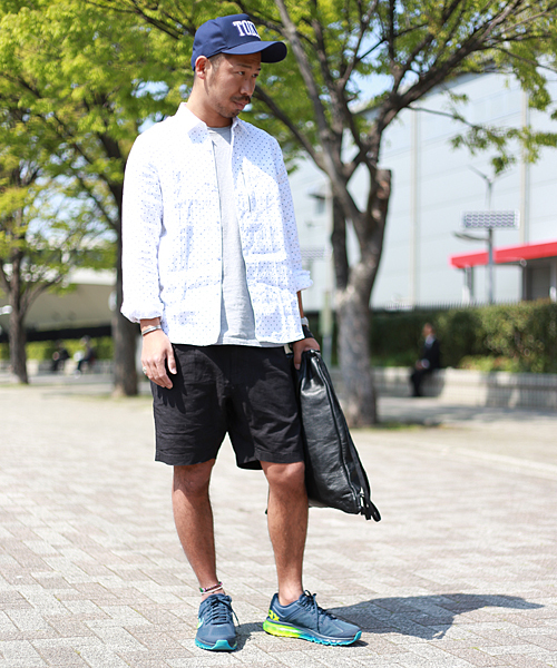 And A（アンドエー）の「レザーナップサック（バックパック/リュック・メンズ・ブラック/キャメル・FREE）」の10枚目の写真