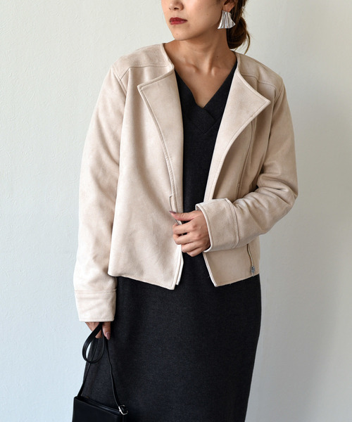 k*（ケイ）の「パステルカラースエードポンチライダースジャケット（ライダースジャケット・レディース・ライトグレー/ピンク/アイボリー・M）」の2枚目の写真