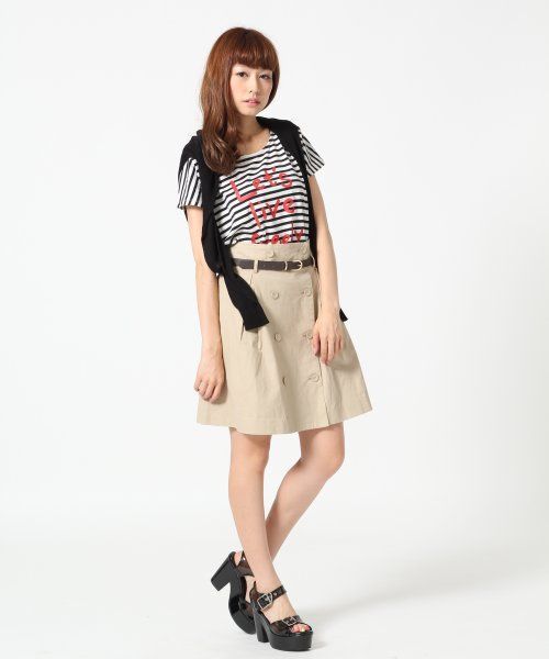 Heather(ヘザー)の「ベルトツキトレンチスカート 548043(スカート・レディース・アイボリー/ベージュ/ネイビー・SMALL/MEDIUM)」の8枚目の写真