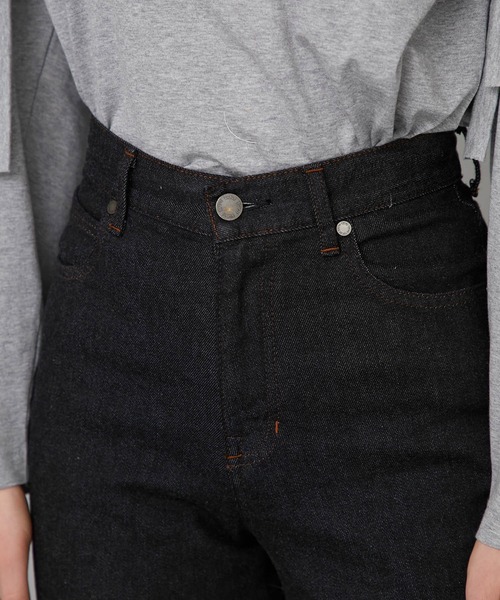 FACTOTUM（ファクトタム）の「【FACTOTUM(ファクトタム)】《STUDIOUS別注》ストレートデニムパンツ（デニムパンツ・レディース・ブルー/ブラック/ホワイト・38/36/34）」の18枚目の写真