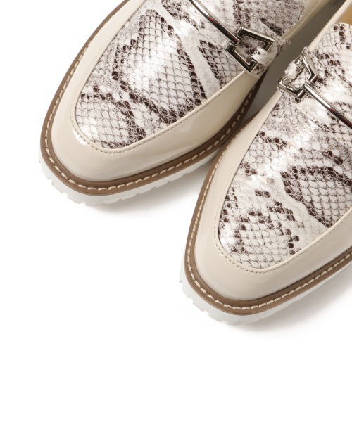 PAGEBOY（ページボーイ）の「モードローファー（ローファー・レディース・ブラック/ダークブラウン/ホワイト系その他・MEDIUM/LARGE）」の13枚目の写真