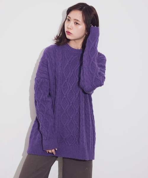 Aunt Marie's(アントマリーズ)の「AUNT MARIE'S クルーネックケーブルニット(ニット/セーター・レディース・チャコールグレー/パープル/ブラウン/ナチュラル・FREE)」の1枚目の写真