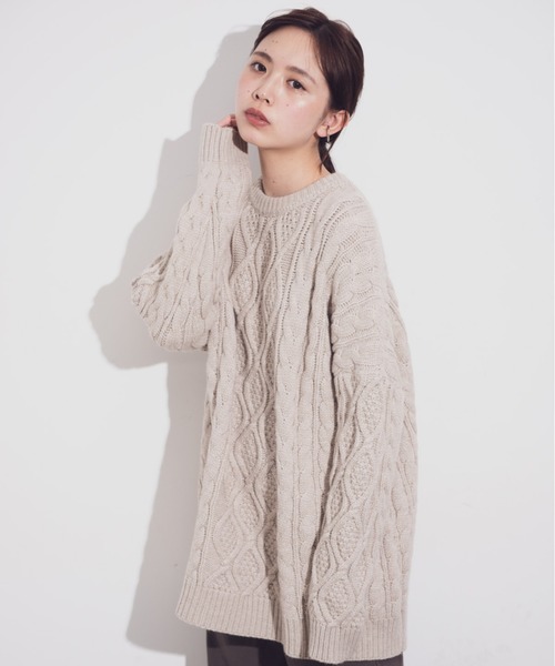 Aunt Marie's(アントマリーズ)の「AUNT MARIE'S クルーネックケーブルニット(ニット/セーター・レディース・チャコールグレー/パープル/ブラウン/ナチュラル・FREE)」の9枚目の写真