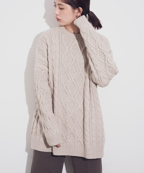 Aunt Marie's(アントマリーズ)の「AUNT MARIE'S クルーネックケーブルニット(ニット/セーター・レディース・チャコールグレー/パープル/ブラウン/ナチュラル・FREE)」の8枚目の写真