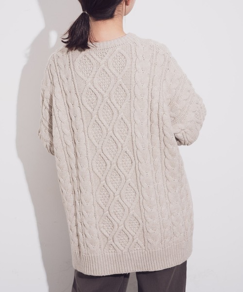 Aunt Marie's(アントマリーズ)の「AUNT MARIE'S クルーネックケーブルニット(ニット/セーター・レディース・チャコールグレー/パープル/ブラウン/ナチュラル・FREE)」の7枚目の写真