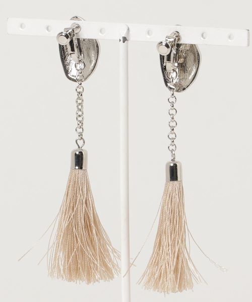 WEGO（ウィゴー）の「WEGO/タッセルメタルイヤリング（イヤリング・レディース・ベージュ/ブラック・FREE）」の4枚目の写真