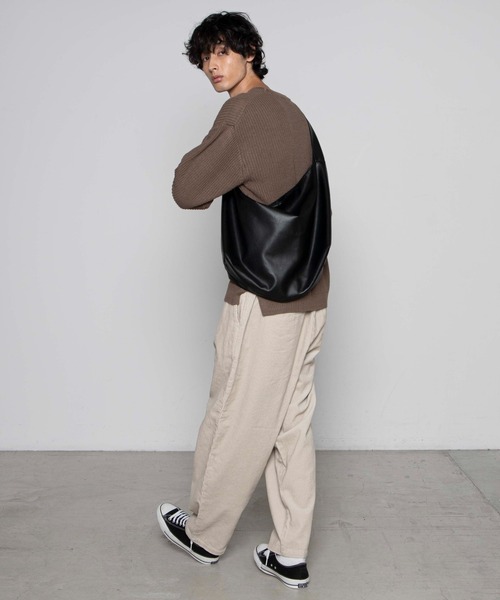 WEGO(ウィゴー)の「WEGO/コーデュロイワイドパンツ(スラックス・メンズ・ブラック/ブラウン/アイボリー/パープル系その他・MEDIUM/LARGE)」の20枚目の写真