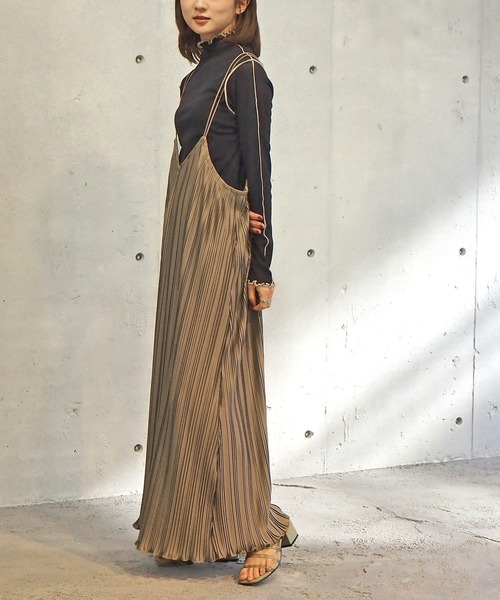 Tiptop ティップトップ の 21ss ランダムプリーツキャミワンピース ワンピース Wear