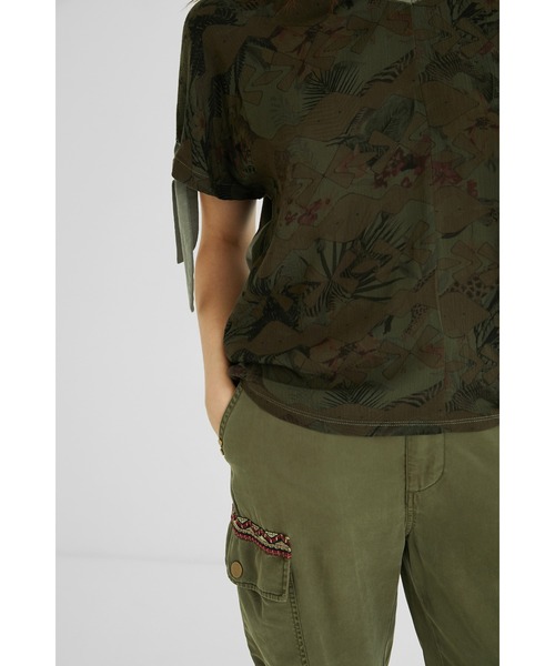Desigual(デシグアル)の「Tシャツ半袖 STATEN ISLAND(Tシャツ/カットソー・レディース・グリーン・2L/SS/S/M/L)」の7枚目の写真