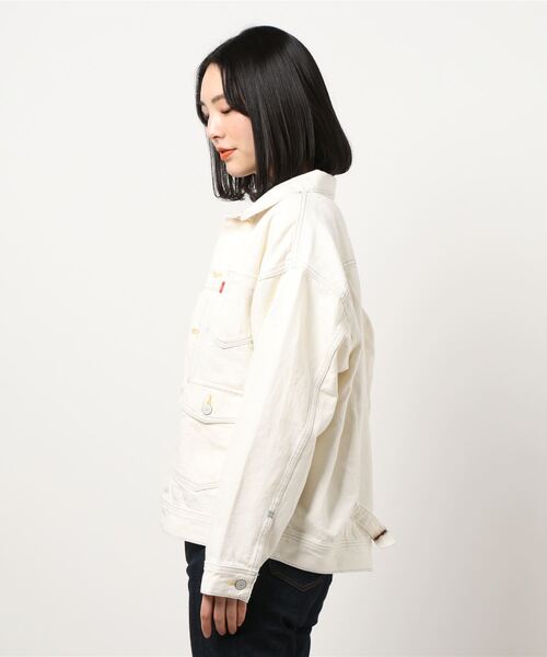 Levi's（リーバイス）の「【Levi's】「RED」トラッカージャケット（ブルゾン・レディース・ホワイト・M/S）」の2枚目の写真