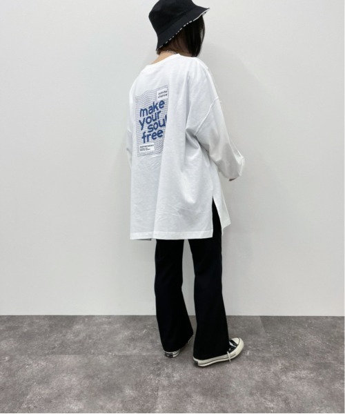 apres jour mignon(アプレジュールミニョン)の「アソートスリットロンT2【ZOZOTOWN限定アイテム】(Tシャツ/カットソー・レディース・ブラック系その他2/ホワイト系その他/ブラック系その他/その他/オフホワイト/ブラック/ホワイト系その他2/アイボリー/ホワイト系その他3/クリーム・フリー/X-LARGE)」の12枚目の写真