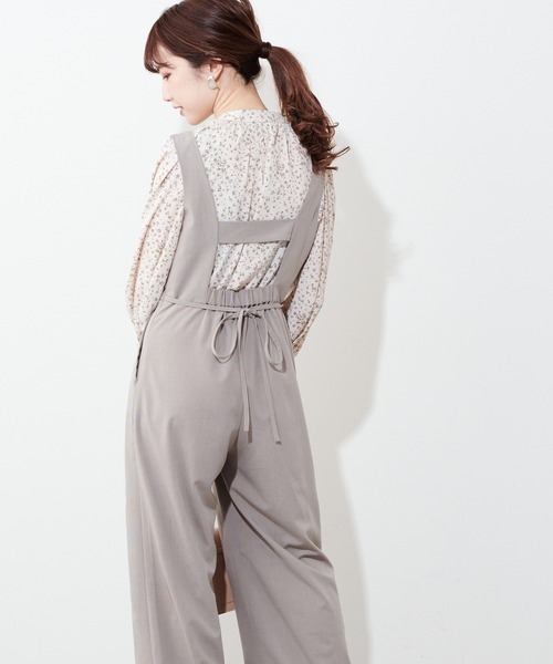 natural couture（ナチュラルクチュール）の「ちょっとモードな大人のサロペ　Sサイズ（サロペット/オーバーオール・レディース・ブラック/ライトベージュ/グレイッシュベージュ・FREE）」の5枚目の写真