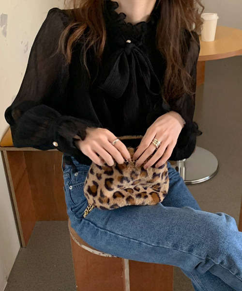 JUNOAH(ジュノア)の「ハイネックシアーシフォントップス(シャツ/ブラウス・レディース・ブラック/クリーム・FREE)」の20枚目の写真