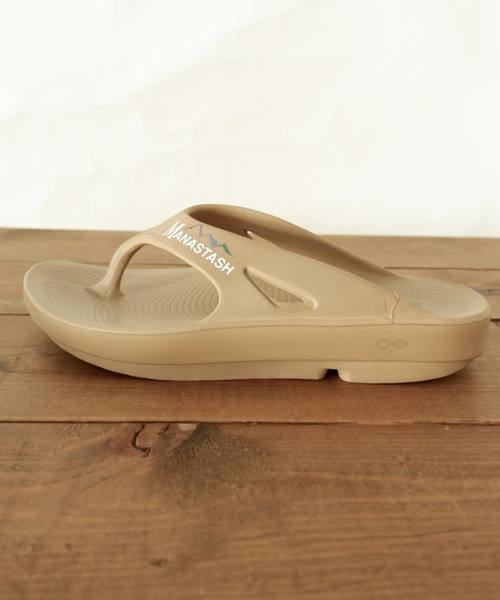 OOFOS（ウーフォス）の「OOFOS × MANASTASH/ウーフォス × マナスタッシュ　OOriginal for MANASTASH（サンダル・メンズ・ブラック/ベージュ・23/24/25/26/27/28/29）」の4枚目の写真
