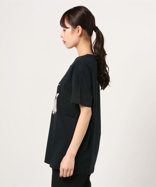 NIKE（ナイキ）の「ナイキ NIKE ナイキ ウィメンズ NSW ボーイ フィアス S/S Tシャツ（Tシャツ/カットソー・レディース・ホワイト/ブラック・L/M/XL/S）」の5枚目の写真