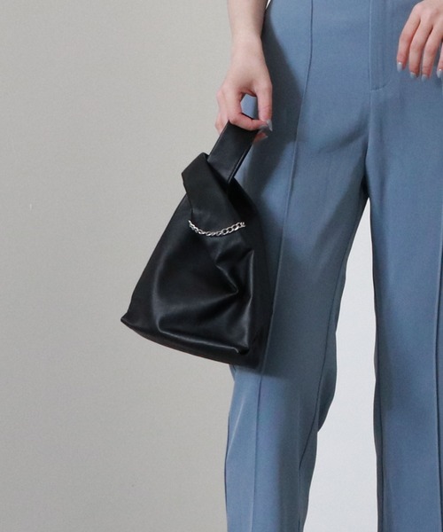 archives（アルシーヴ）の「チェーンショルダーショップバッグ（ショルダーバッグ・レディース・ブラック/シルバー/アイボリー・FREE）」の7枚目の写真