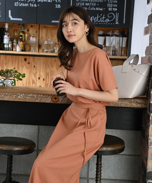 Rewde(ルゥデ)の「【スタイリストコラボ商品・TV着用】 リネンライクブラウス(1R13-05144)(シャツ/ブラウス・レディース・ベージュ/ネイビー/カーキ/オレンジ・M)」の4枚目の写真