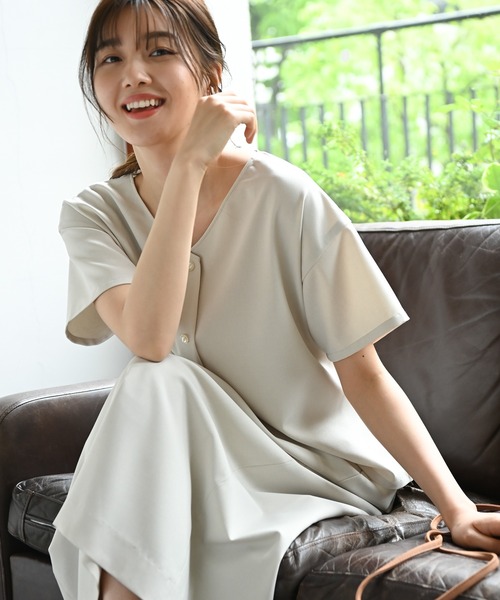 Rewde(ルゥデ)の「【スタイリストコラボ商品・TV着用】 リネンライクブラウス(1R13-05144)(シャツ/ブラウス・レディース・ベージュ/ネイビー/カーキ/オレンジ・M)」の19枚目の写真