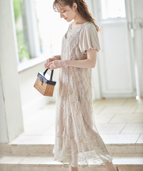 tocco closet(トッコ クローゼット)の「パフスリーブリブカットソー×バックレースアップデザインレースキャミワンピースのセット(ワンピース・レディース・ベージュ系その他/グレー系その他・M)」の18枚目の写真