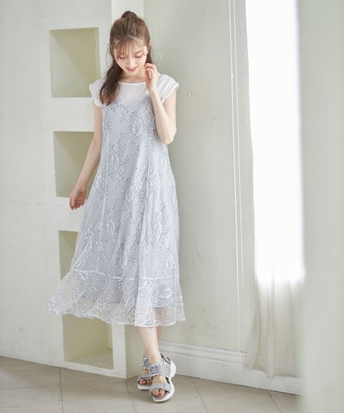 tocco closet(トッコ クローゼット)の「パフスリーブリブカットソー×バックレースアップデザインレースキャミワンピースのセット(ワンピース・レディース・ベージュ系その他/グレー系その他・M)」の9枚目の写真