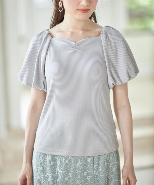 tocco closet(トッコ クローゼット)の「パフスリーブリブカットソー×バックレースアップデザインレースキャミワンピースのセット(ワンピース・レディース・ベージュ系その他/グレー系その他・M)」の12枚目の写真