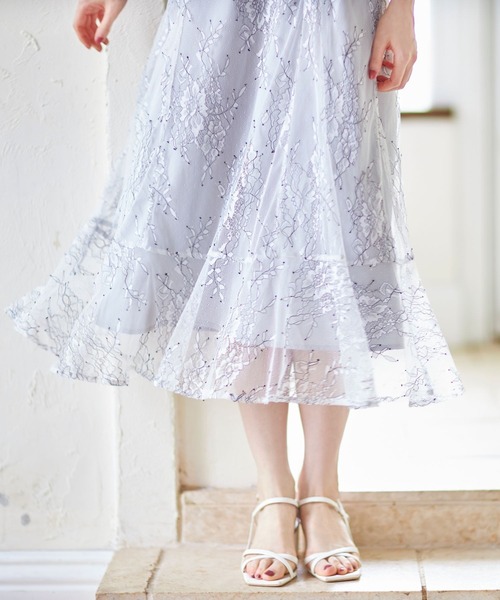 tocco closet(トッコ クローゼット)の「パフスリーブリブカットソー×バックレースアップデザインレースキャミワンピースのセット(ワンピース・レディース・ベージュ系その他/グレー系その他・M)」の8枚目の写真