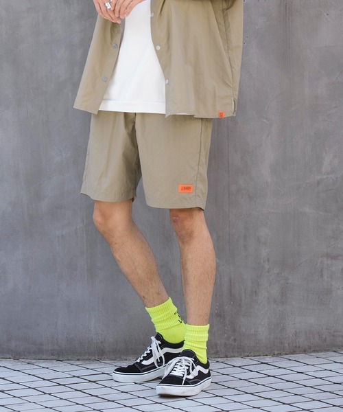 UNIVERSAL OVERALL(ユニバーサルオーバーオール)の「【UNIVERSAL OVERALL】PACKABLE SHORTS U2123602(その他パンツ・メンズ・ブラック/サックスブルー/ベージュ/パープル・MEDIUM/SMALL/LARGE)」の1枚目の写真