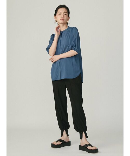 THE DAYZ TOKYO（ザデイズトーキョー）の「【THE DAYZ TOKYO】バンドカラーボリュームスリーブブラウス（シャツ/ブラウス・レディース・ブラック/オフホワイト/ブルー・SMALL/MEDIUM）」の5枚目の写真