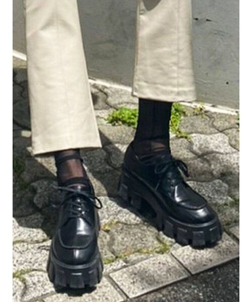 EMODA(エモダ)の「ワイドボリュームローファー(ローファー・レディース・アイボリー/ブラック・SMALL/MEDIUM/LARGE)」の2枚目の写真