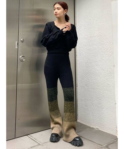 EMODA(エモダ)の「ワイドボリュームローファー(ローファー・レディース・アイボリー/ブラック・SMALL/MEDIUM/LARGE)」の9枚目の写真