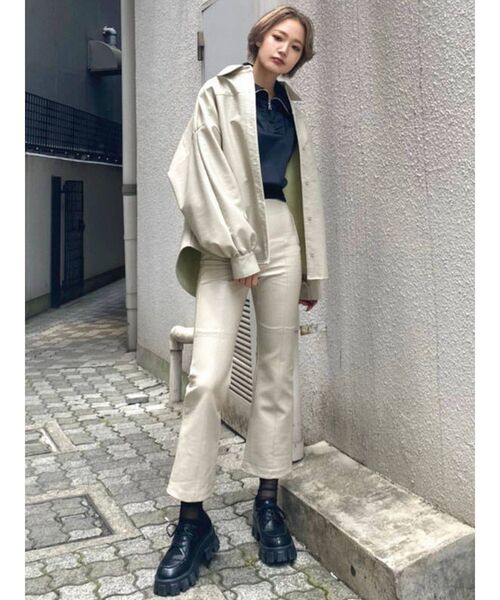 EMODA(エモダ)の「ワイドボリュームローファー(ローファー・レディース・アイボリー/ブラック・SMALL/MEDIUM/LARGE)」の12枚目の写真