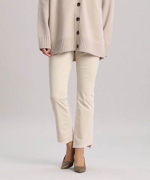 INED（イネド）の「細見えコーデュロイパンツ（その他パンツ・レディース・サンドグレー/アイボリー/ライトグレー・7号/11号/9号/5号）」の2枚目の写真
