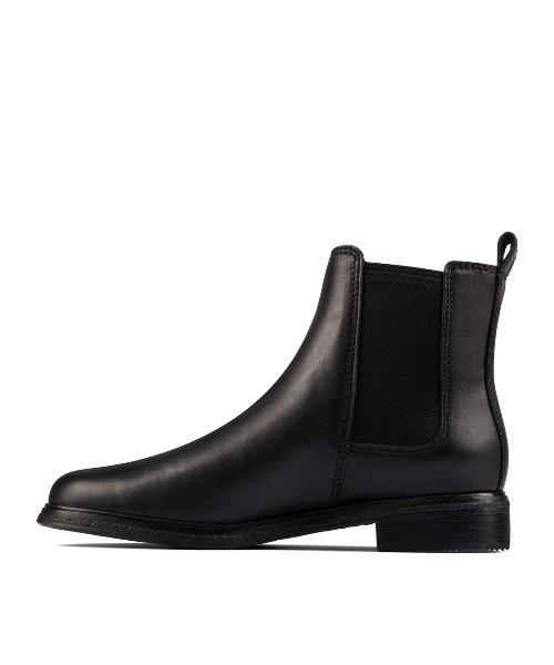 Clarks(クラークス)の「Clarkdale Arlo / クラークデールアルロ (ブラックレザー)(ブーツ・レディース・ブラック・UK5/UK6/UK4/UK3/UK3.5/UK4.5/UK5.5)」の2枚目の写真