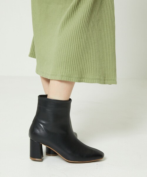 FREAK'S STORE(フリークスストア)の「ROVERETO/ロベレート ショートブーツ(ブーツ・レディース・ブラック/オフホワイト・38/36/37)」の3枚目の写真