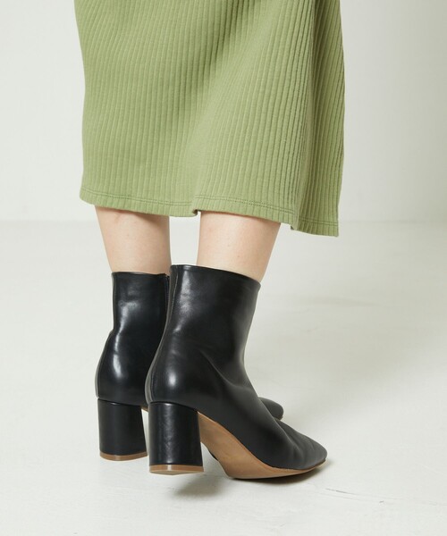 FREAK'S STORE(フリークスストア)の「ROVERETO/ロベレート ショートブーツ(ブーツ・レディース・ブラック/オフホワイト・38/36/37)」の4枚目の写真