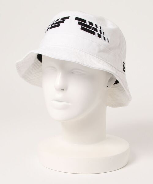 C.E(シーイー)の「【C.E / シーイー】ZIGGURAT SILHOUETTE HAT(ハット・メンズ・ブラック/ホワイト・FREE)」の4枚目の写真