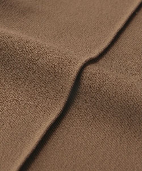 GeeRA（ジーラ）の「センターピンタックフレアーパンツ（その他パンツ・レディース・モカ/アイボリー・LARGE/SMALL/MEDIUM）」の9枚目の写真