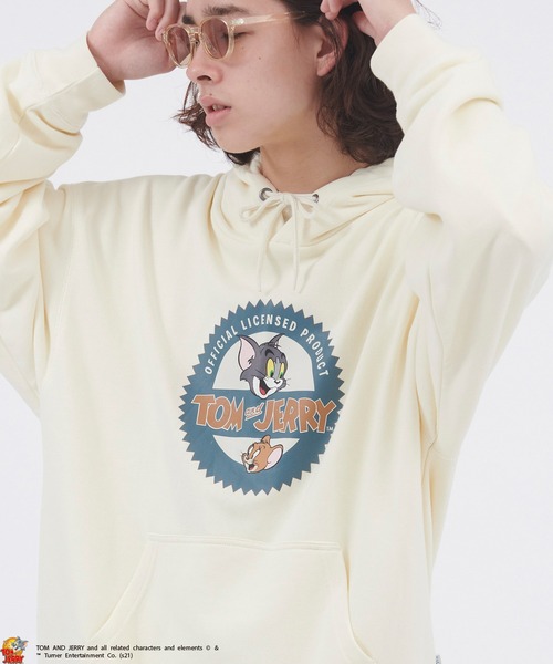 Tom&Jerry(トムアンドジェリー)の「【DISCUS ATHLETIC×TOM AND JERRY/LOONEY TUNES】ディスカスアスレチック×トムとジェリー/ルーニー・テューンズ ビッグシルエット裏毛プルオーバーパーカー(パーカー・メンズ・ブラック系その他/ベージュ/ホワイト系その他3/ホワイト系その他/ブルー/ホワイト系その他2/グリーン/ベージュ系その他/チャコールグレー/スミクロ/ブラック/アイボリー・M/L)」の20枚目の写真